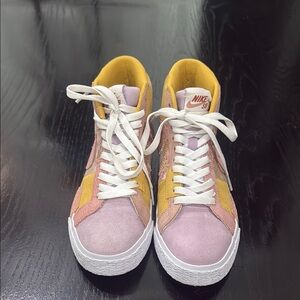 Nike SB Zoom Blazer Mid Premium Floral Paisley Sanded Gold (Like new)